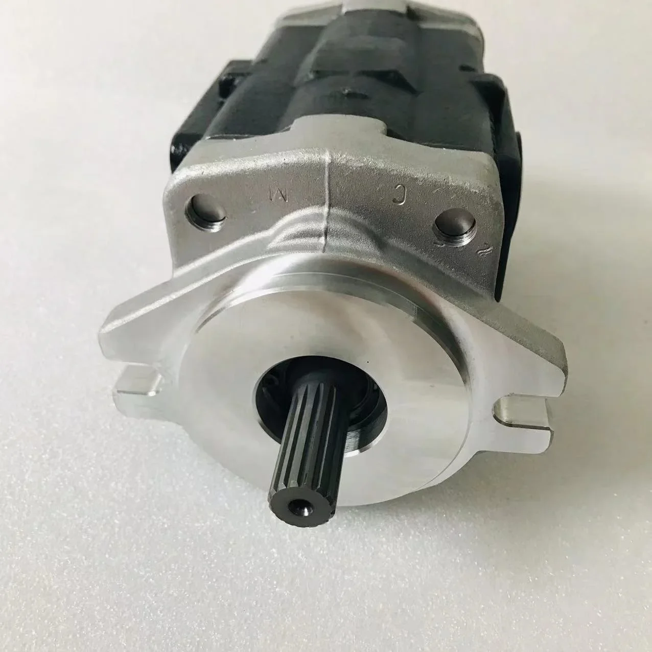 

Hydraulic Main Pump Multiple Part Numbers Fit M8540 M8560 M9540 Agricultural Tractor High Pressure Oil Supply Spare Parts For