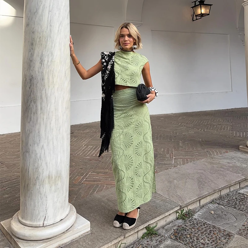 

Шикарная летняя ажурная верхняя юбка Комплекты из 2 предметов с круглым вырезом без рукавов Укороченный топ с боковым подолом Юбка с высокой вилкой 2025 Новые женские комплекты для отдыха