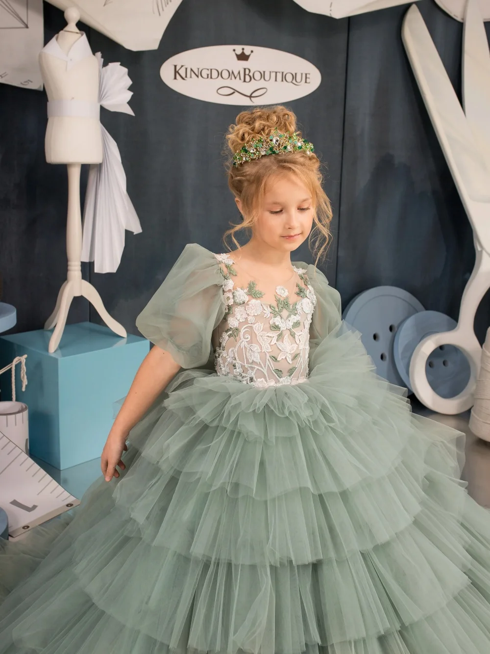 Sage Green Flower Girls Dresses For Wedding Luxurious Puff Sleeve Kids Communion Princess Gown Elegant Long Dress For Party