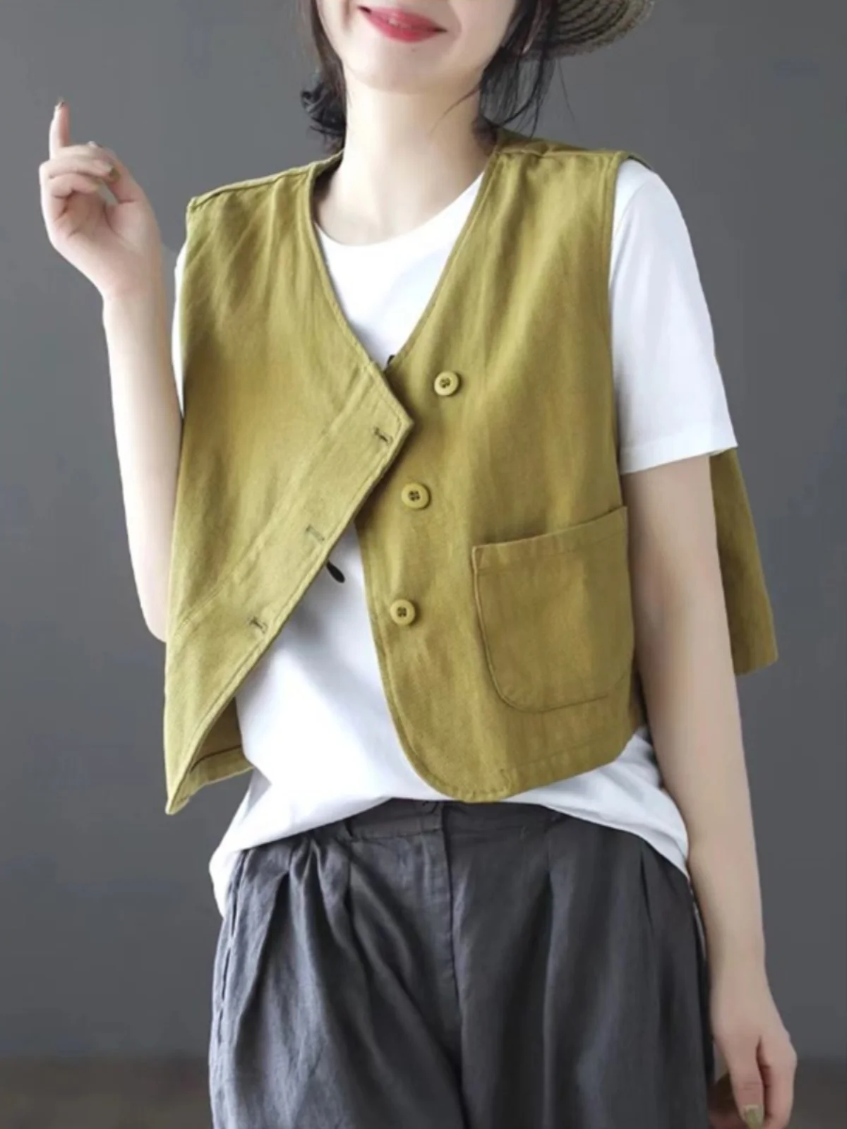 

High-End Japanese Brand Women's Workwear Vest Asymmetrical Buttoning Thin V-Ne Loose Fit Top Commute Sle Pure Color