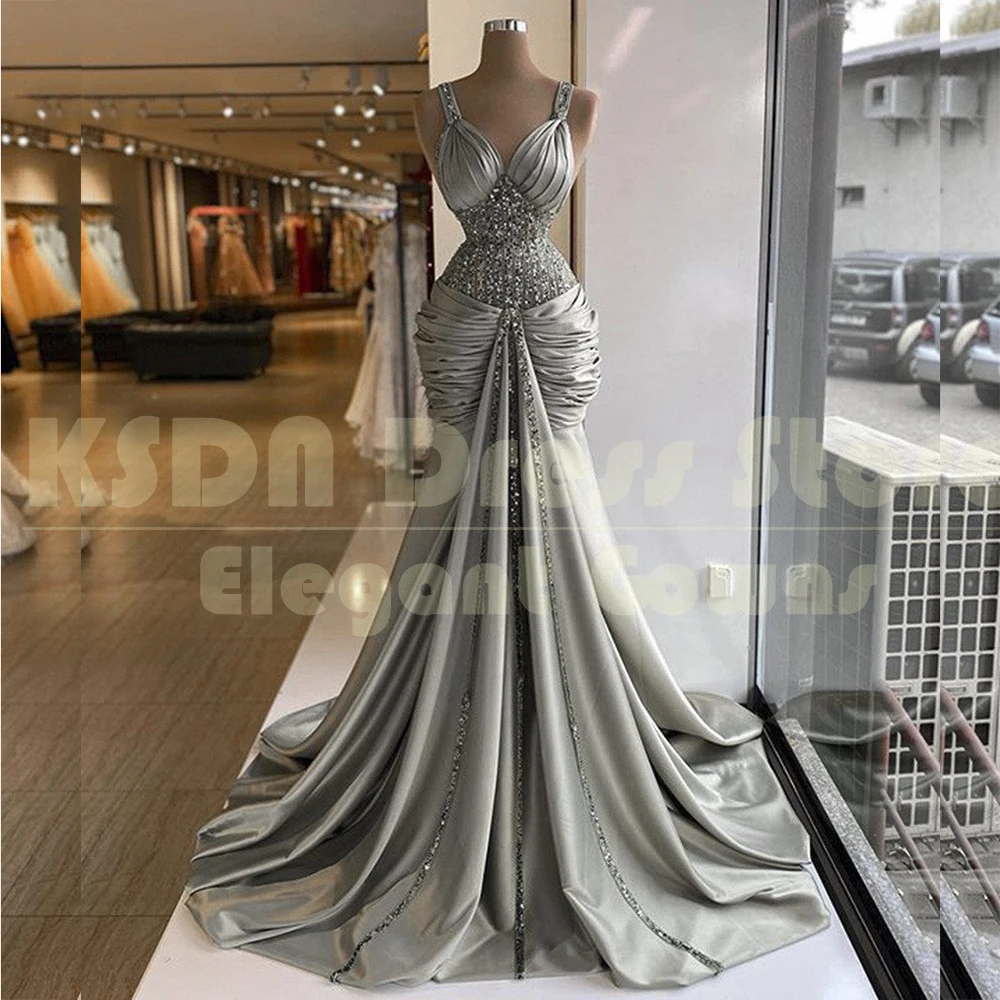 Luxury Beading Sequined Evening Dresses Sexy V-Neck Pleat Chapel Trian Gowns Special Occasion Sleeveless Dress Vestidos