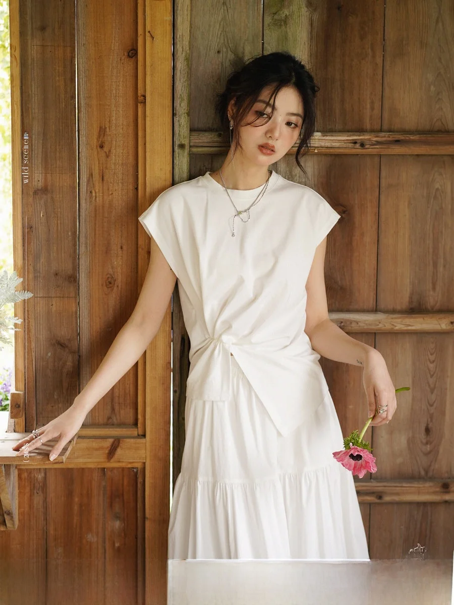 

Knitted Cotton Feel ort Sve round Ne T-irt Brie Division Wild Color Twisted Art Irregular Knot Design Summer Top