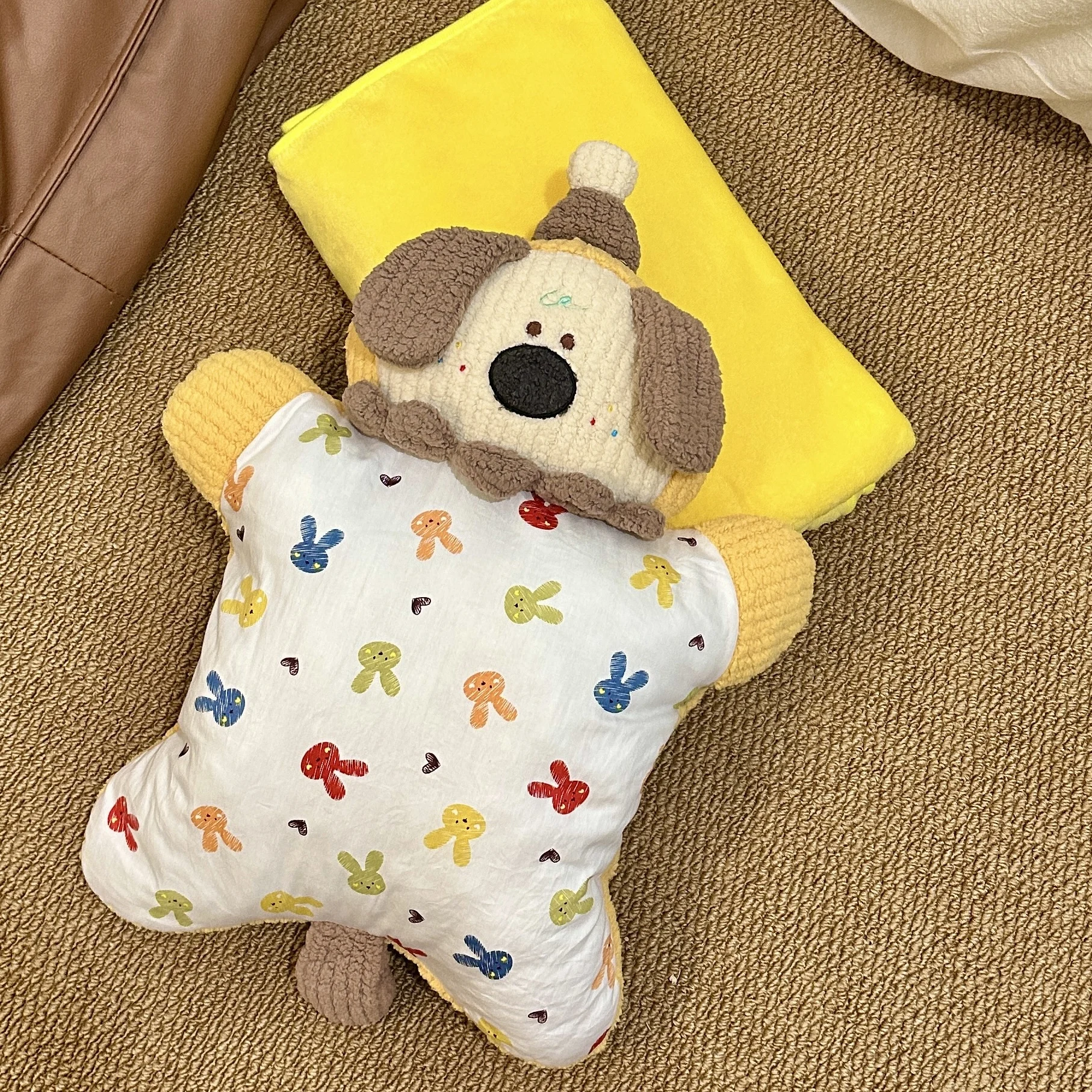 

Creative Abstract Stress Relief Pillow Birthday Gift for Friends Cute Funny Plush Toy Universal Gift for Men And Women