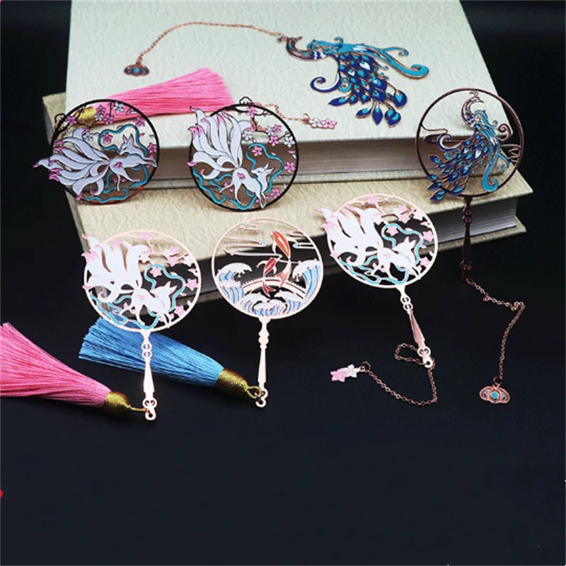 Classical Chinese style Bookmark Brass Koi Peacock Chain Pendant Bookmark Group Fan Metal Bookmark School Student's Gifts