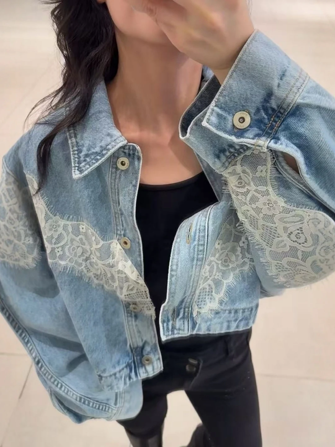 Casual Style Short Lace Insertion Motorcycle Feel Denim Jacket Women's Fashion Spring Collection Button Closure Long Sleeve Coat