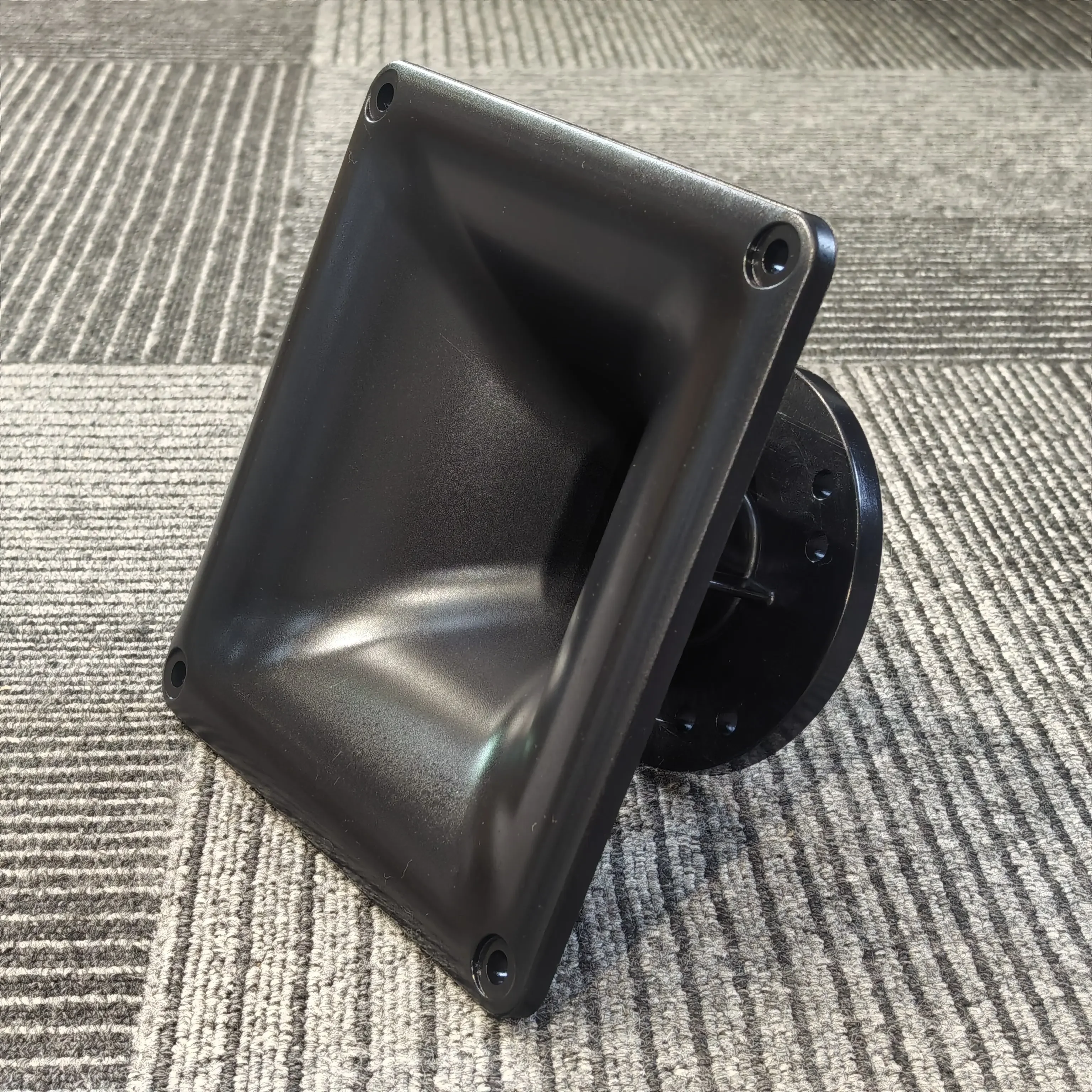 MW Audio 1" Horn 165x165x86,5mm, Schraubbarer Wellenleiter für Lautsprechersystem-Ersatz – Detail 2