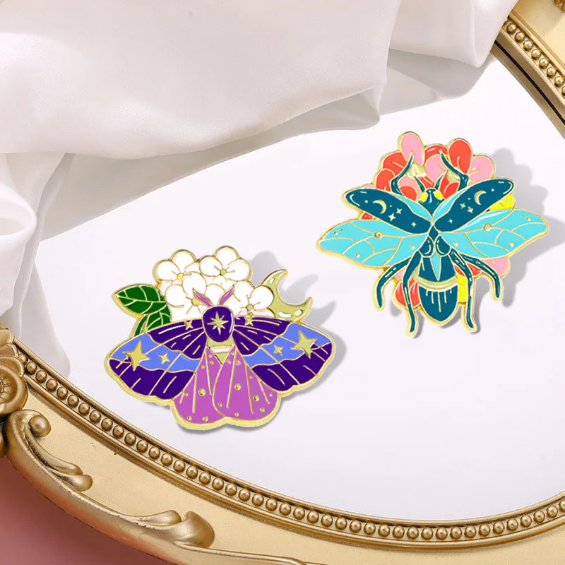 2pcs Cute Cartoon Butterfly Flower Enamel Brooch Creative Insect Vintage Lapel Pin Badge Backpack Clothing Hat Accessories