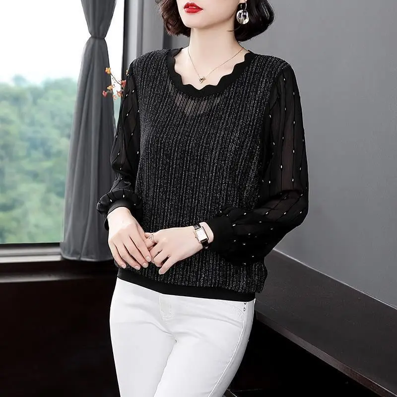 Female Clothing New Lace Hollow Out T-shirt Spring Autumn Bright Line Decoration All-match Loose Spliced Korean O-Neck Pullovers