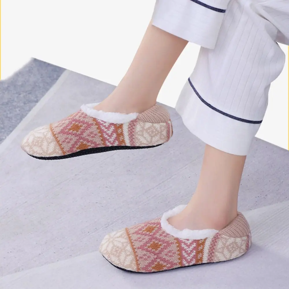 Sweet Snow Fleece Socks Women Glue Lattice Sleeping Socks Soft Hosiery Winter Floor Socks Women