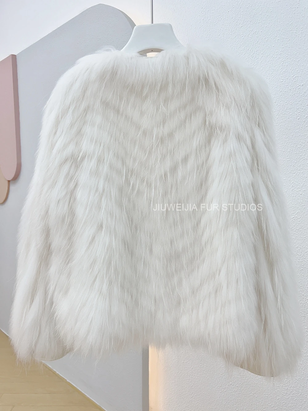 2026 Winter New Fur Strip Sewed Together Short Style Thin Raccoon Fur Fox Fur Coat Young Women's Coat