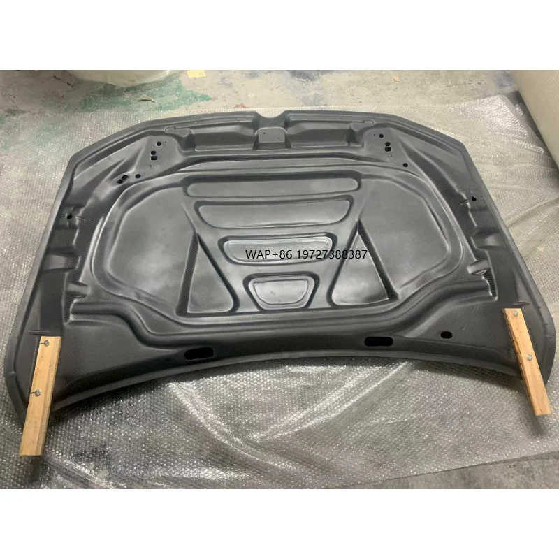

Replacement Car Hood Bonnet Cover for Golf 8 Carbon Fiber Hood with Three Locking Mechanisms Version