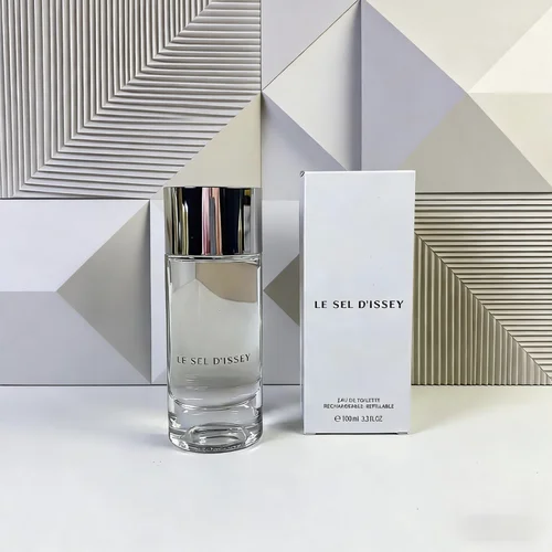 Imagen 2 del producto Perfume Perfect Daily Issey Miyake para Hombre, un aroma fresco amaderado imprescindible que define la frescura esencial durante todo el día