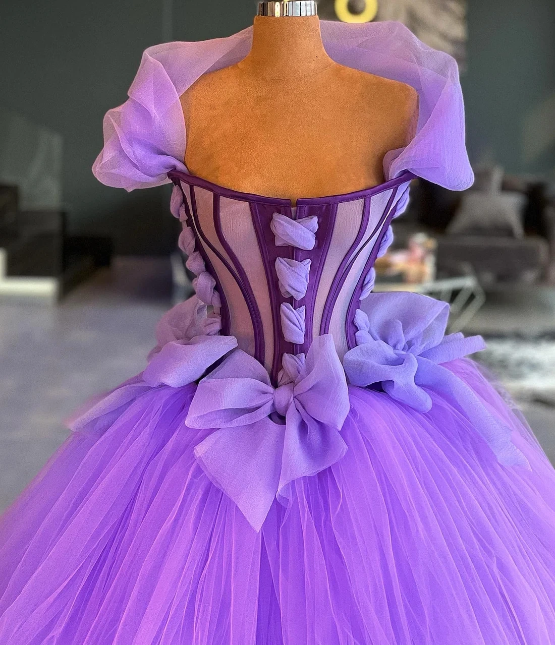 Lavender Haute Couture Prom Dresses Ball Gown Strapless Tulle Tiered Saudi Arabia Dubai Robe De Soiree Evening Dress Gown