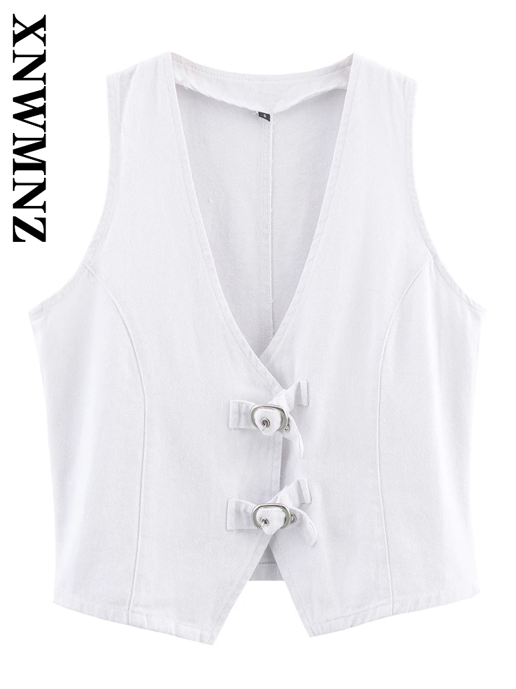 

XNWMNZ 2025 Summer New Women Clothing Casual Fashion Single-breasted V-Collar Denim Gilet Simple Lady Sleeveless Vest Commuting