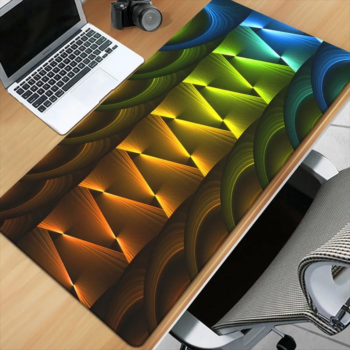 Brand Iron Art Desk Mat Triangle Pattern HD Printed XXL Mousepad Multi Functional Keyboard Gaming Office Computer PC Gamer