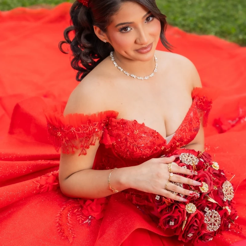 Red Shiny Ball Gown Quinceanera Dresses Applique Lace Beading Crystal Bow Tull Corset Off The Shoulder Sweet 16 Dress vestidos