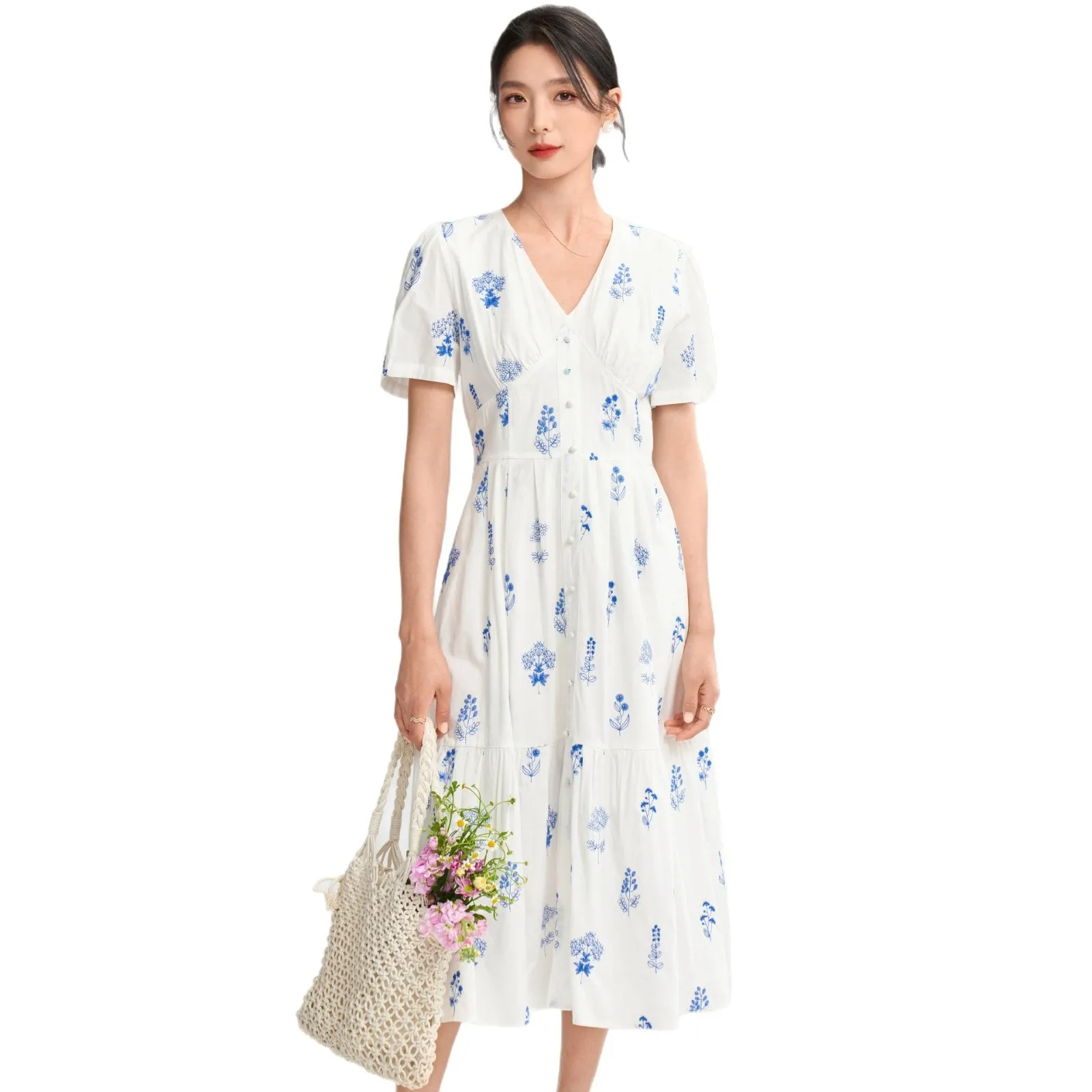 2025 Summer Embroidered Flower Pure Cotton French Minimalist V-neck Waist for Skinny Appearance Floral Dress