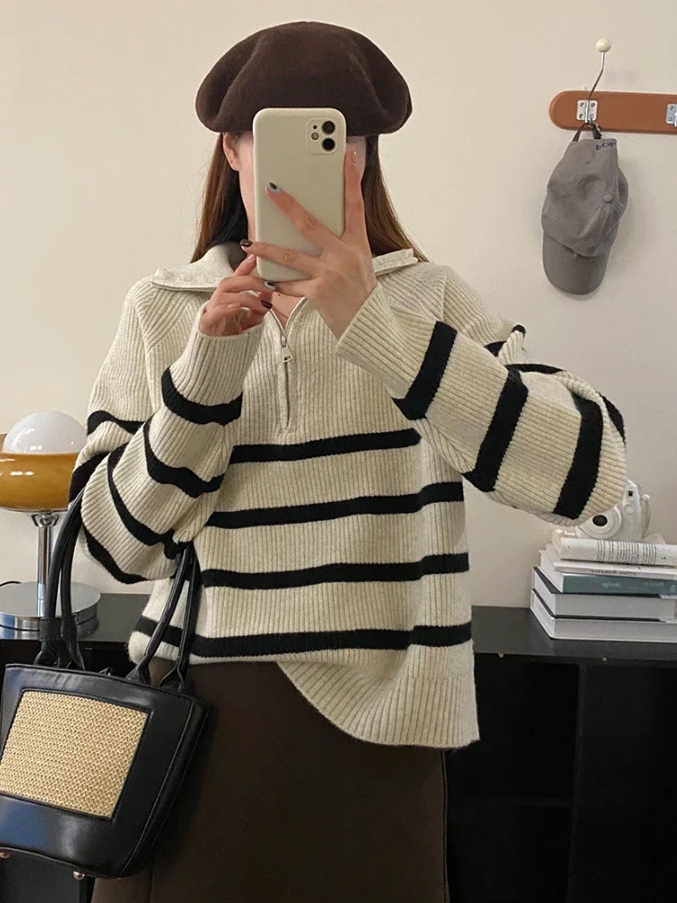 Autumn and Winter New Women\'s Sweater Zipper Stand-up Collar Striped Pullover Fashion Black Long Sleeve Knitted Sweater Women