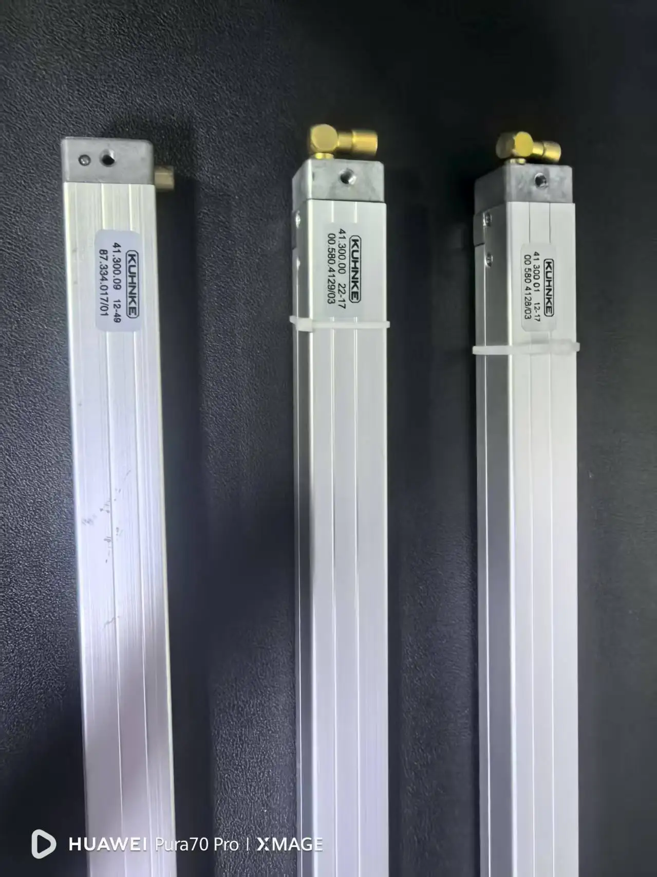 

Сумка с зажимом для пластин Heidelberg SM74 00.580.4128 Длина = 1500 мм Детали для печати 00.580.4129 87.334.017