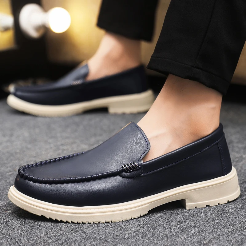 

High Quality Spring Autumn Men Loafers Soft Leather Shoes Sneakers Slip on Flats Driving Shoes chaussure hommes Men Casual Shoes