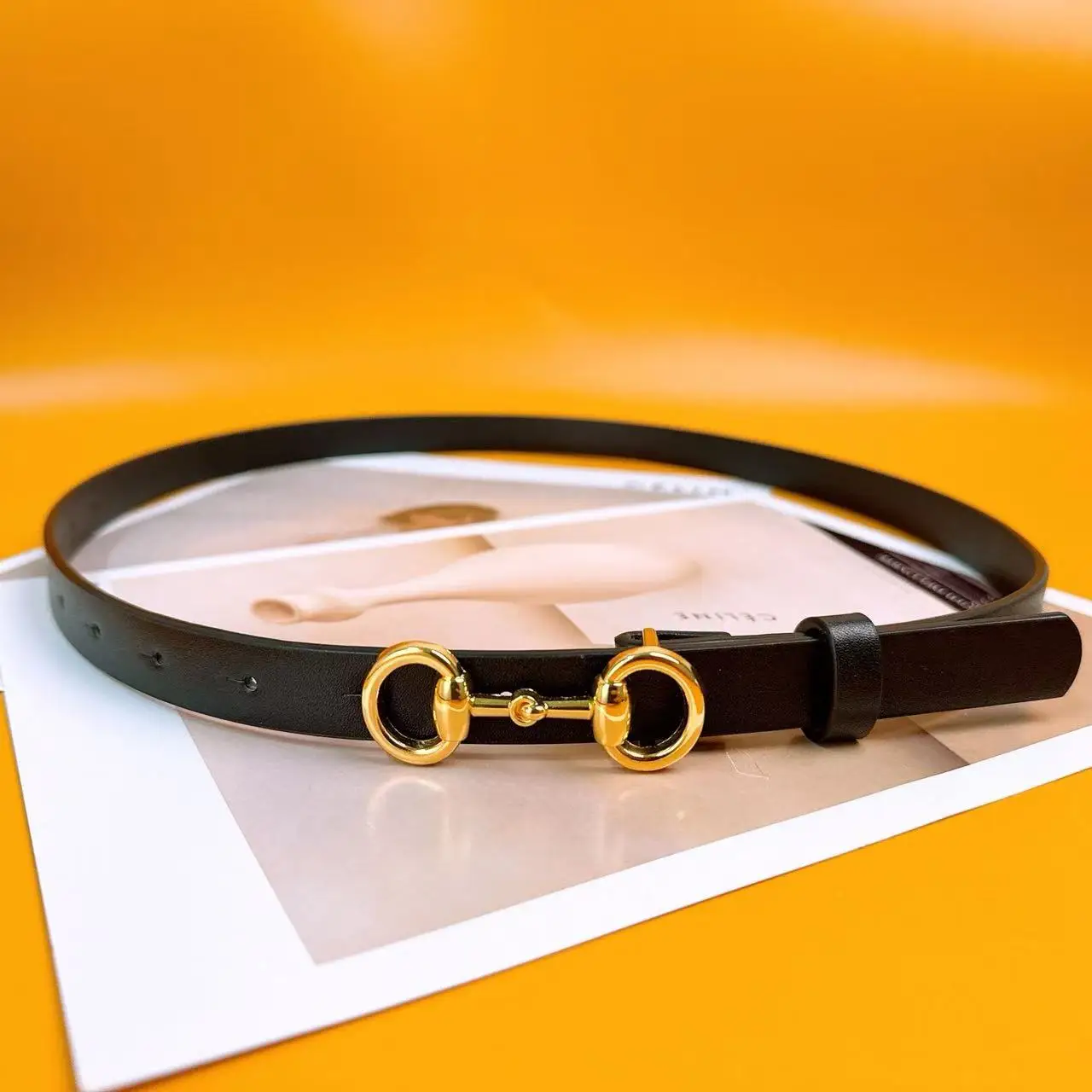 Cinturón de cuero de vaca genuino para mujer, nuevo cinturón decorativo versátil para traje, cinturones vaqueros negros de moda para mujer