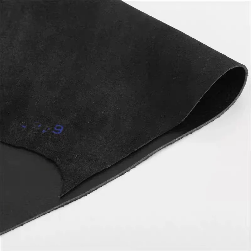 2mm black natural wear-patterned first-layer cowhide leather for car seats, sofas, beds, and soft covers, in one piece
