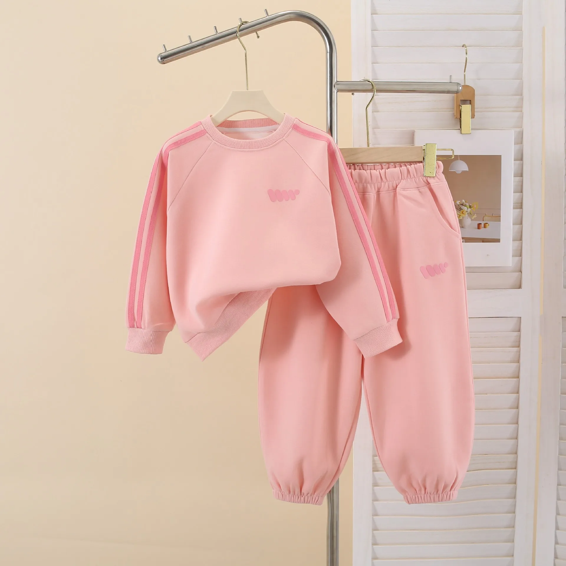2026 Herbst Kinderkleidungssets Baby Jungen Mädchen Langarm-Sweatshirt + Jogginghose 2-teiliges Sportoutfit Kinder Freizeitkleidung – Detail 2