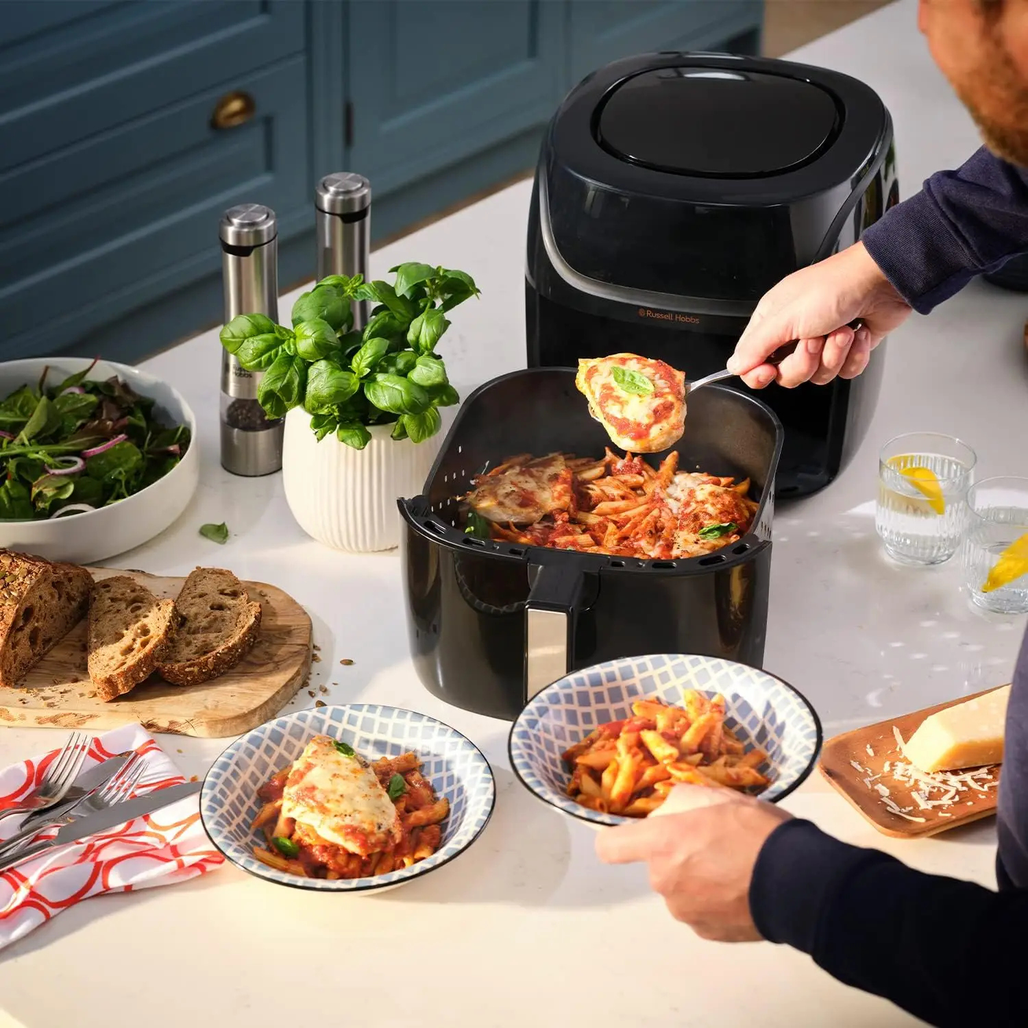 220V Air Fryer 8L Family Size Nonstick Digital  Air Fryer Oven Large Capacity Multifunctional Home Visual Electric Fryer