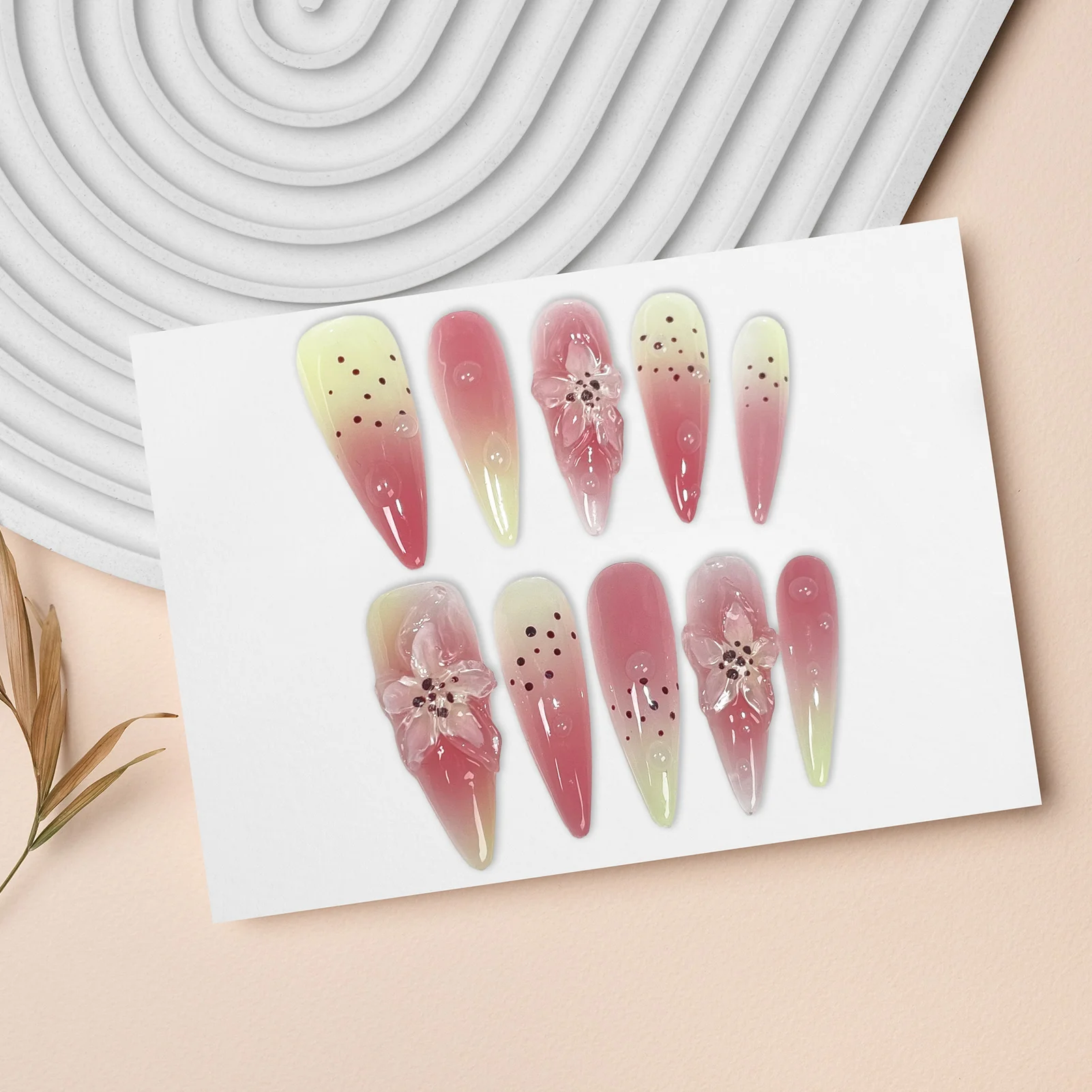 10 шт., градиентные румяна, розовые накладные ногти ручной работы, 3D ледяной прозрачный цветок лилии, накладные ногти, длинные заостренные накладные ногти во французском стиле