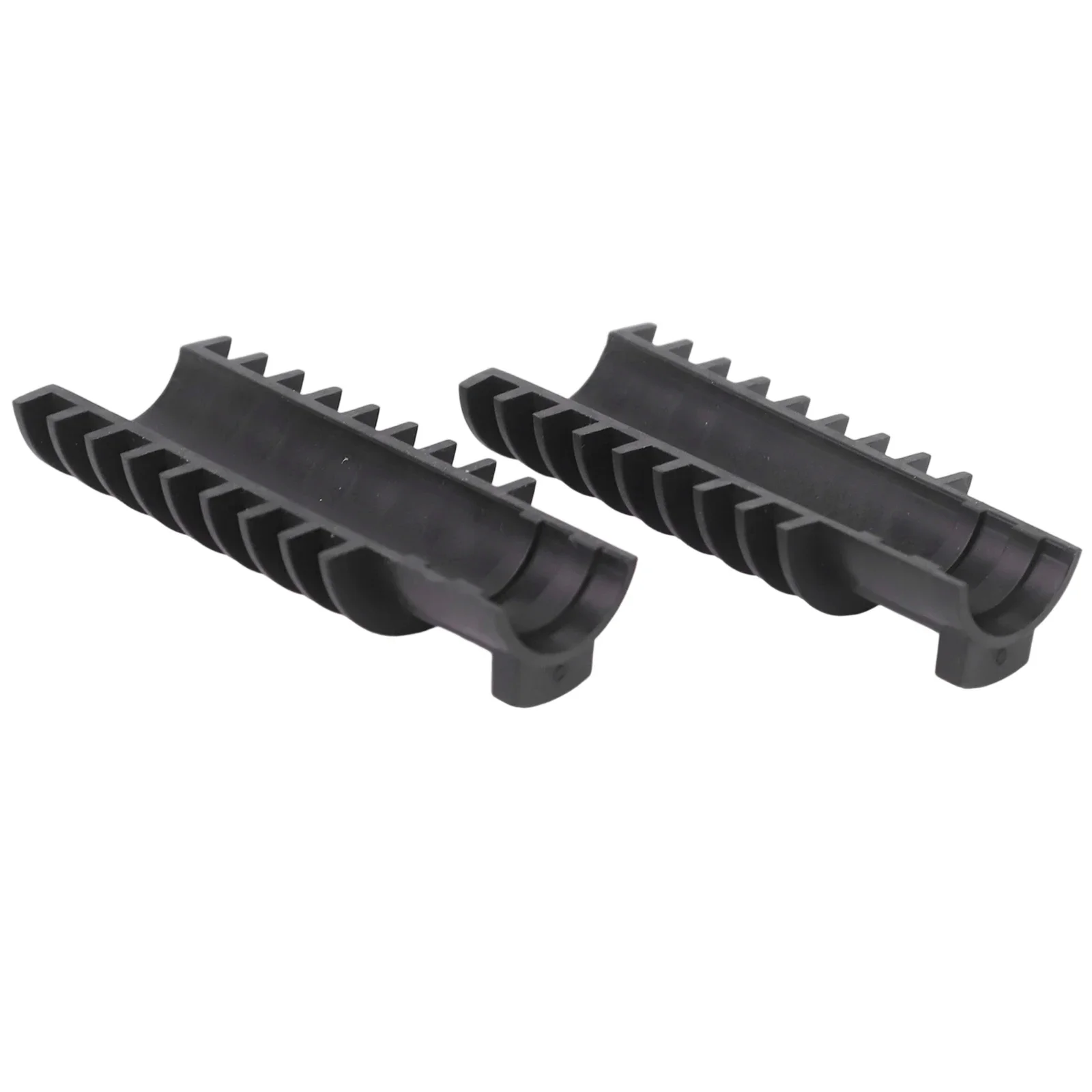 

Эффективно вмещает аккумуляторы внутри стойки. Внутреннее крепление из ТПЭ. Совместимо с велосипедами Di2. Подходит как стандартные размеры.