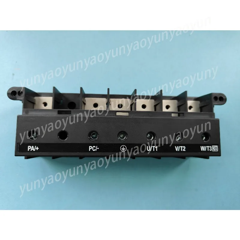 Inverter ATV610/630/930 /340 Main Circuit Output Terminal Block
