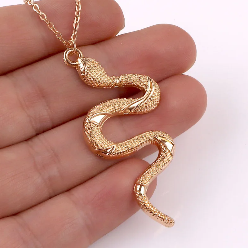 New Gothic Snake Dangle Necklace For Women Men Trendy Minimalist Alloy Animal Pendant Choker Casual Accessrise Jewelry Gifts