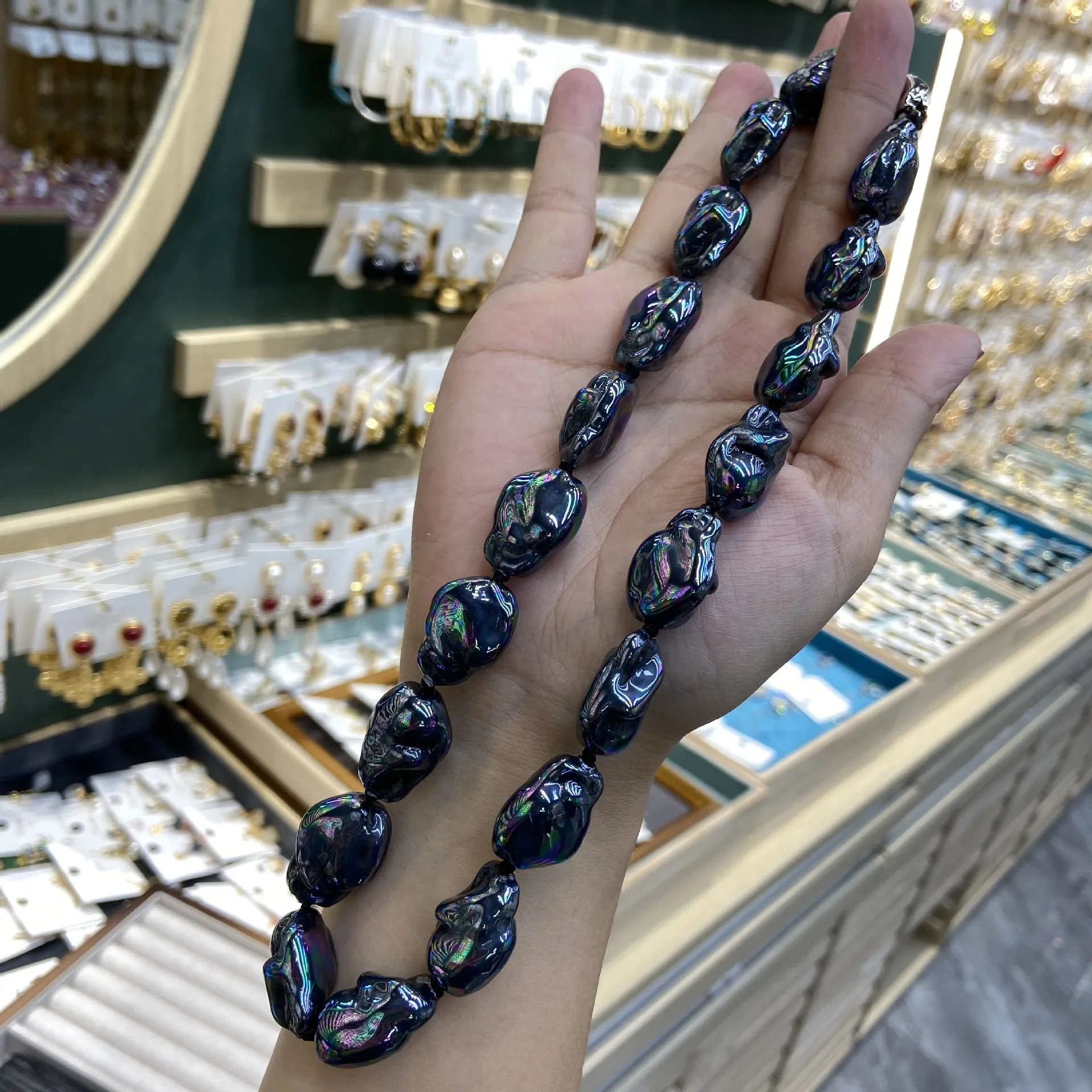 Large Baroque Pearl Irregular Statement Necklace Flameball Black Peacock Blue Natural Pearls Neck Jewelry for Women Elegant Gift