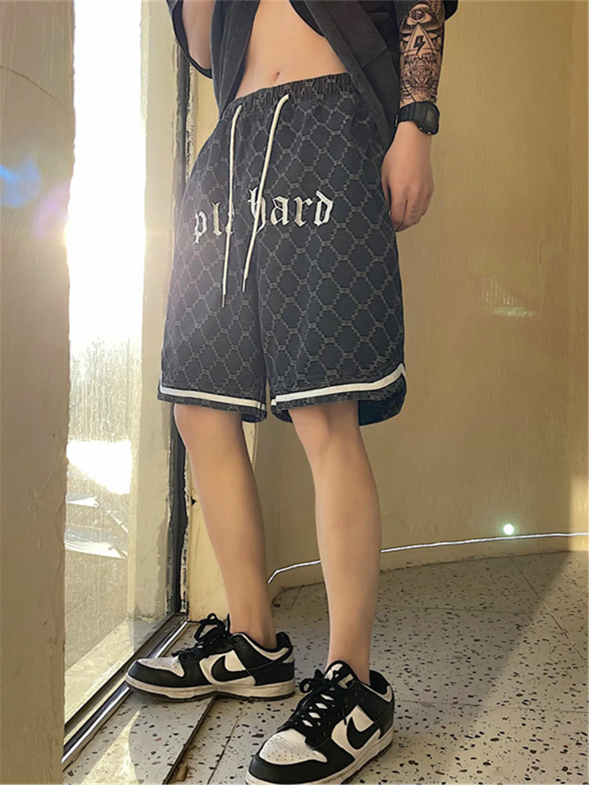 

Summer Trendy Men's Denim Shorts Five-Point Straight Leg Loose Fit Hong Kong Style Casual Pants mid Waist Zipper Closure