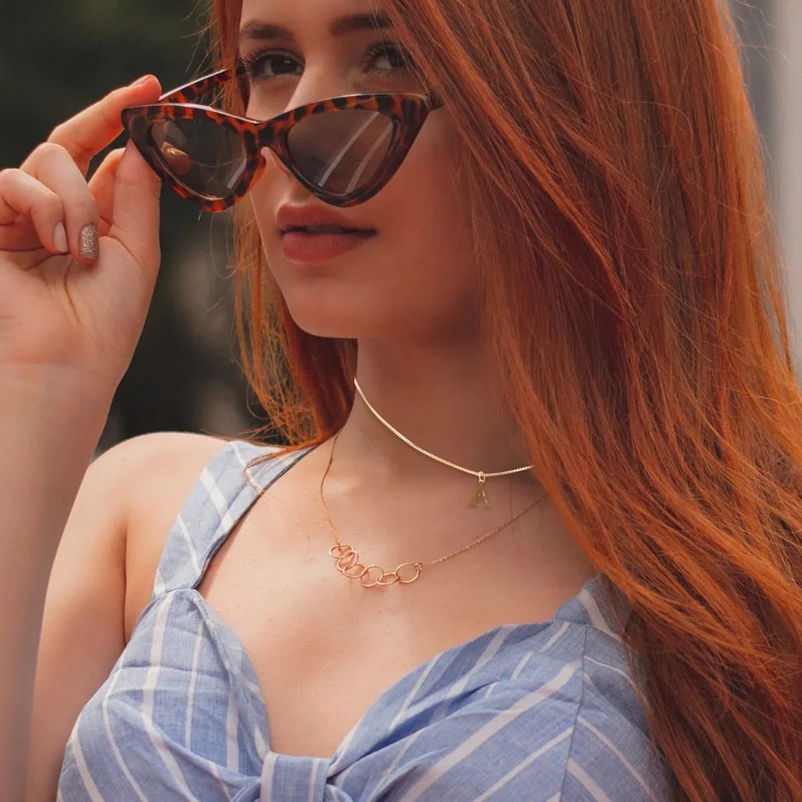 

Dainty Alphabet Pendant Necklace Metal Letter Necklace for Women Adjustable Chain Elegant Jewelry for Daily Banquets Parties