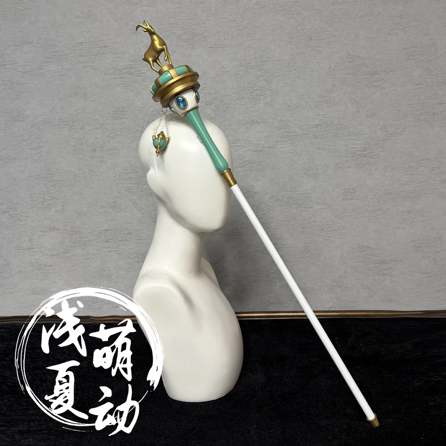 อุปกรณ์ประกอบฉากคอสเพลย์ของเอเวลิน โมรา สตัฟฟ์ ไอเดนติตี้ วี สำหรับงานปาร์ตี้แฟนซี ฮาโลวีน คริสต์มาส