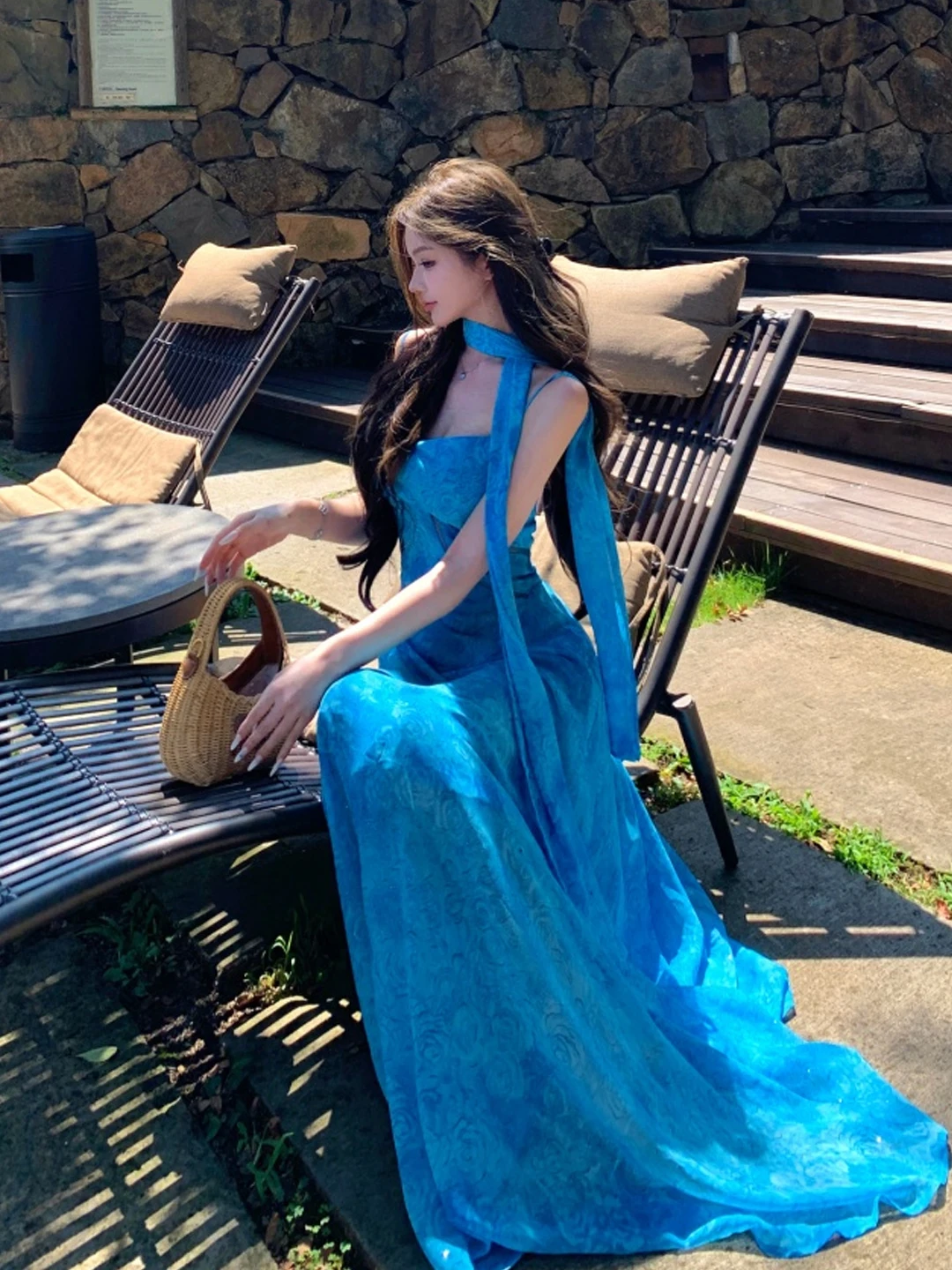 ブルーの花柄プリント、スリムなサマードレス、Aラインロングドレス、ビーチバケーション向け、レディースファッション、カジュアル、Vネック、ジッパー付き