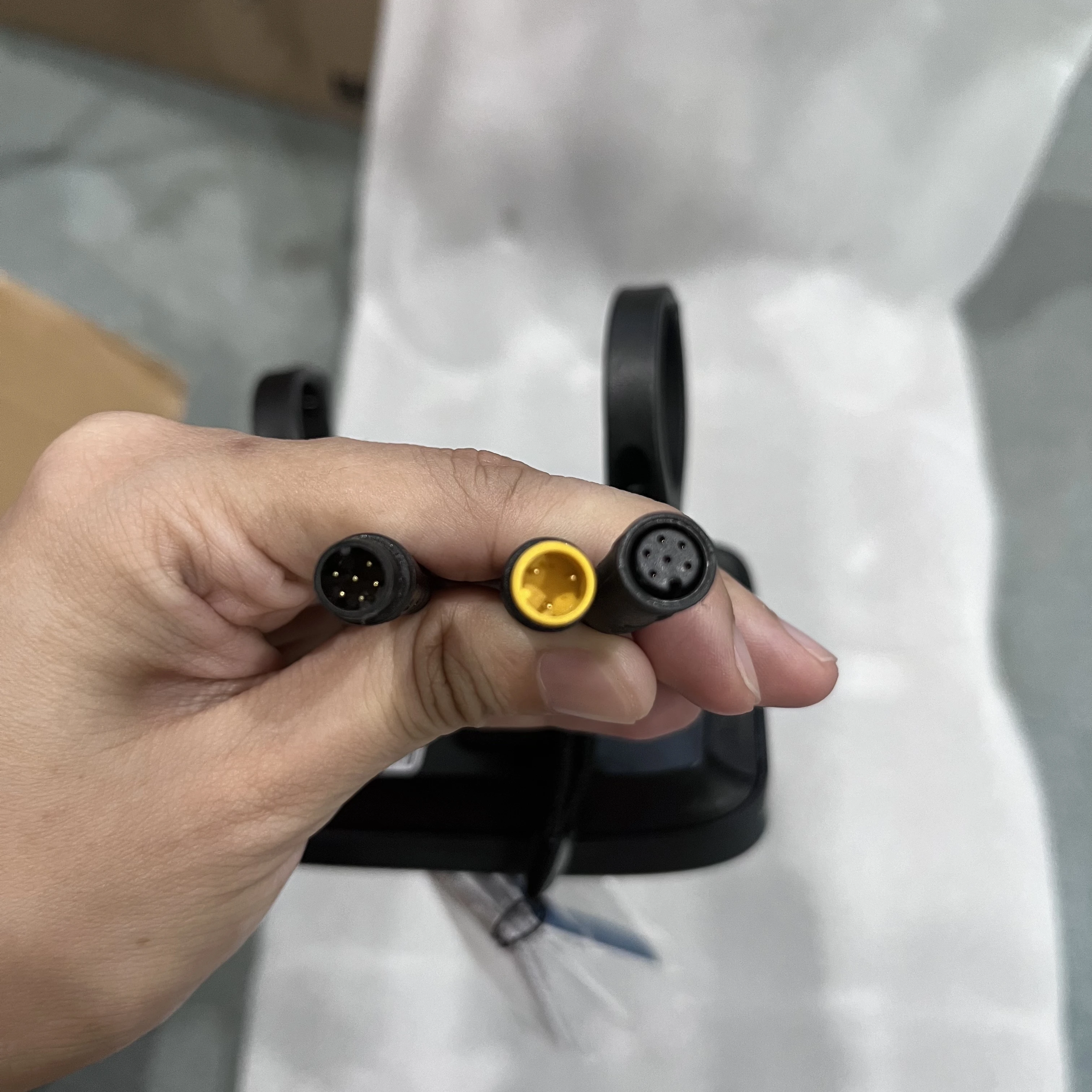 

Hot SalesLIVIAE Waterproof NFC Cards LCD Big Central Screen Display Electric Scooter Speedometer for 48V 52V 60V 72V E Scooter P