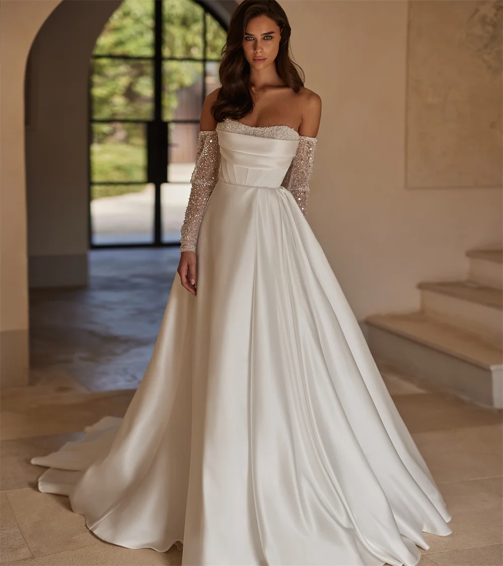 فساتين المشاهير الرسمية المصنوعة من الساتان الأبيض المخصصة الكلاسيكية بدون حمالات وأكمام قابلة للانفصال وفتحة جانبية وسحاب خلفي رداء السهرة