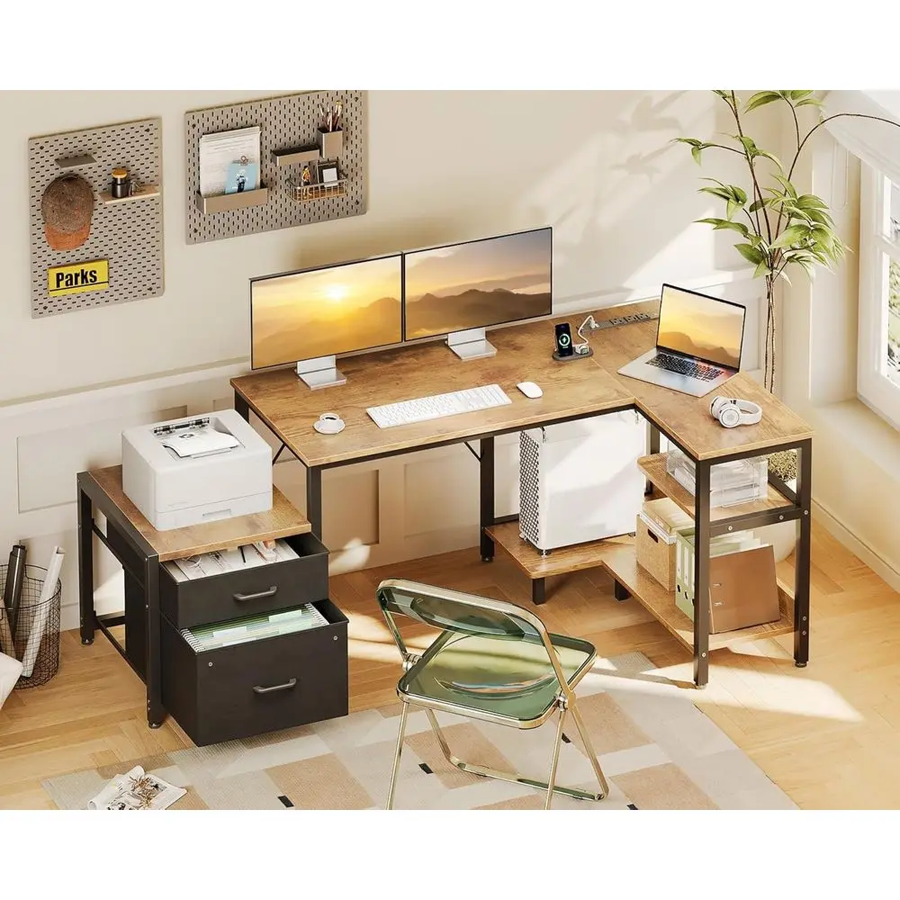 مكتب على شكل حرف L للمكتب المنزلي باللون البني الريفي مع مساحة تخزين وأدراج وخزانة ملفات ومنافذ طاقة