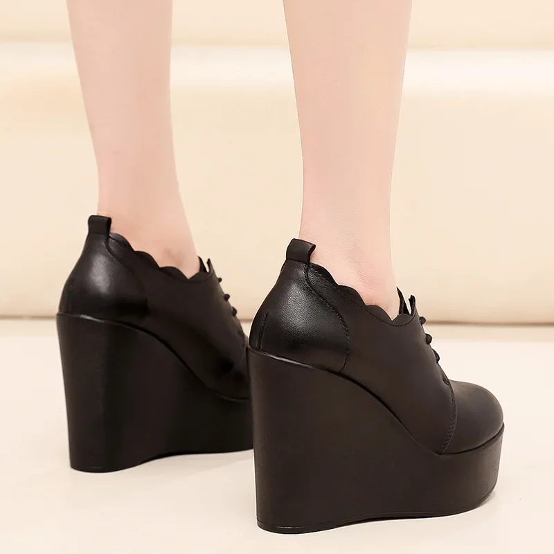 Small Size 33-43 Deep Mouth Genuine Leather Shoes Thick Bottom Platform Pumps 2024 Winter High Heels Wedges Shoes Office Model