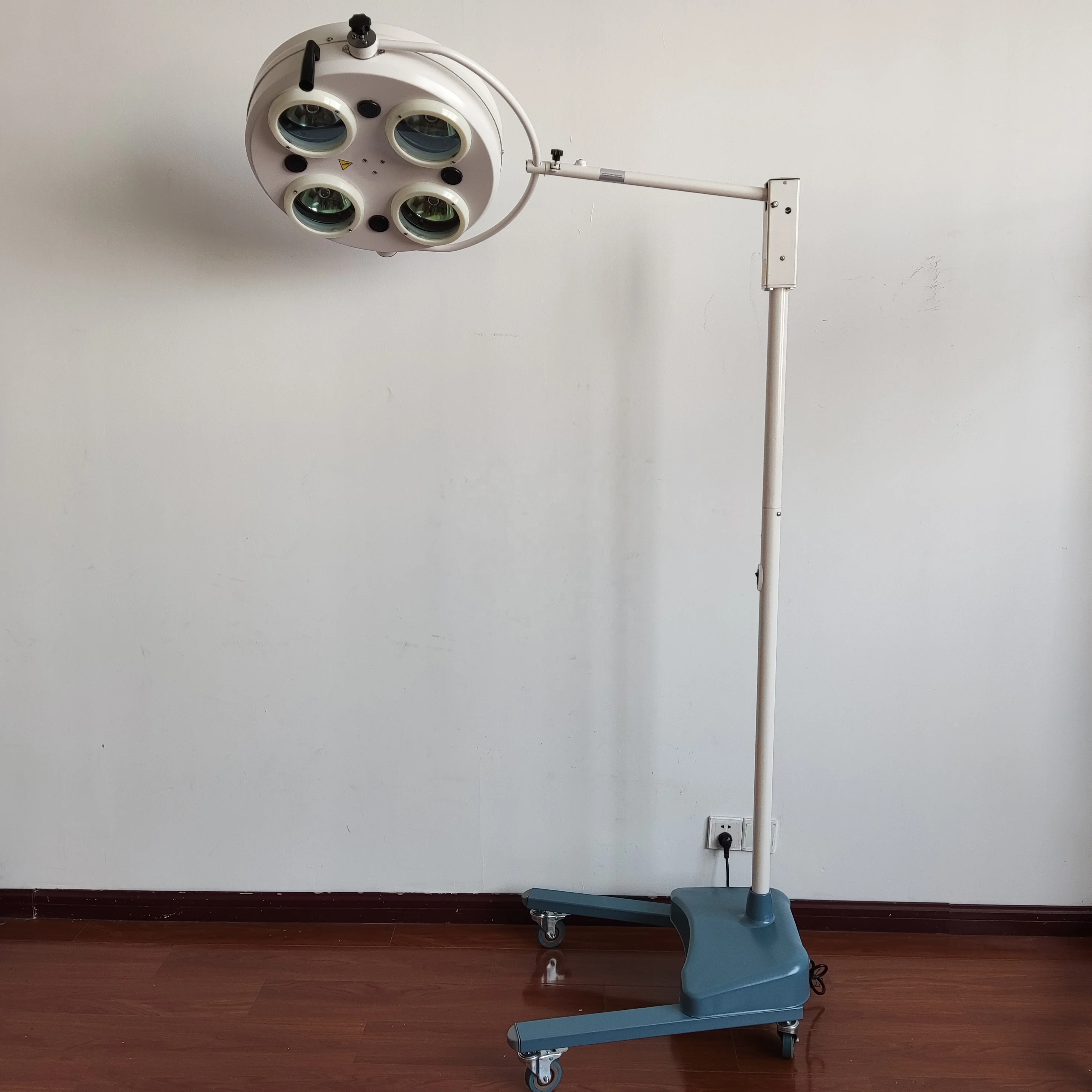 Hospital Surgical Led Operation Lamp Battery Operating Theater Lights For Operating Room