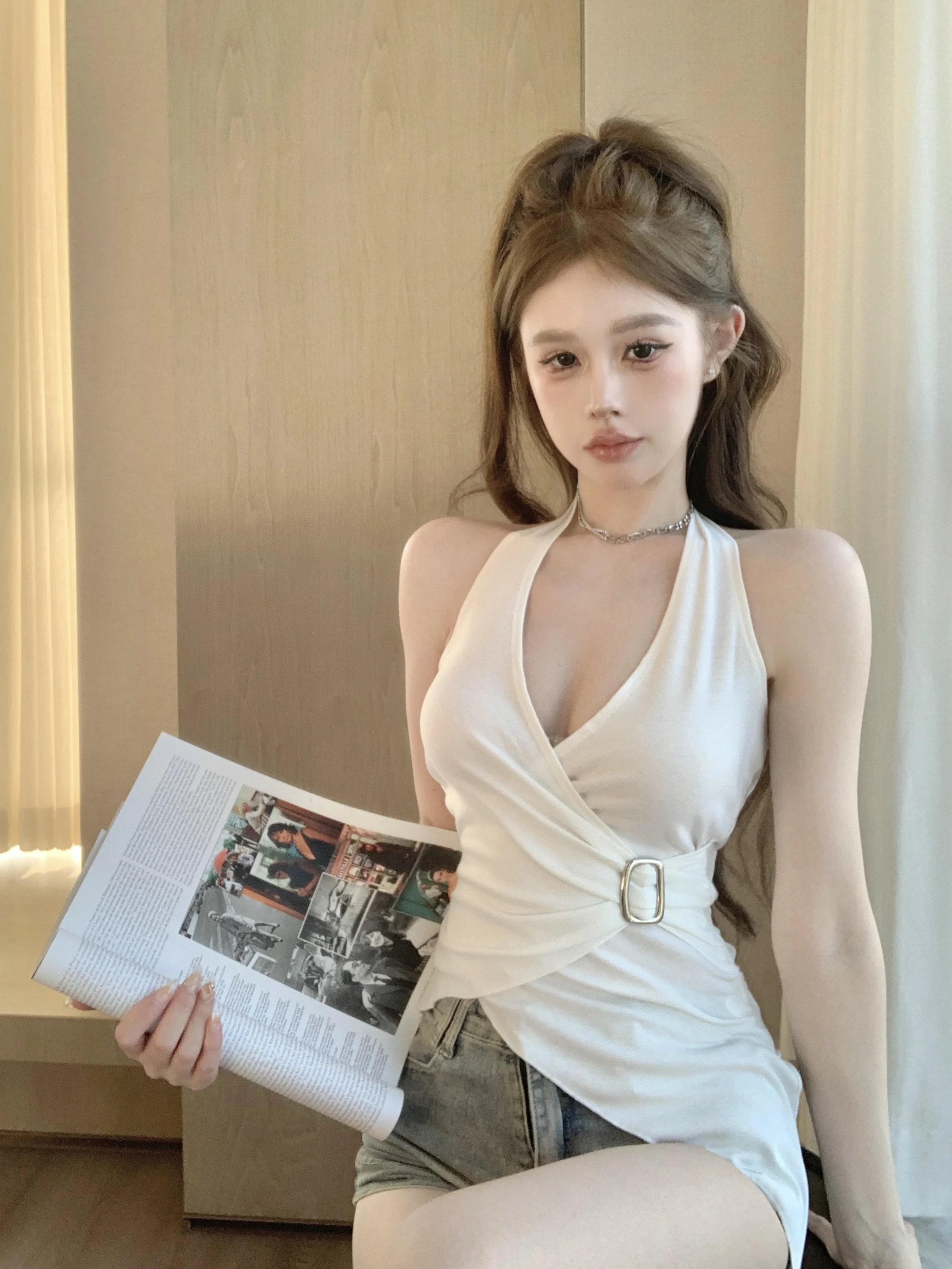 

Sexy Cross Back V-Neck Women's Top Body-Shaping Pure Desire Sexy Backless Hanging Neck Vest Summer Cool And Fashionable Hot Girl