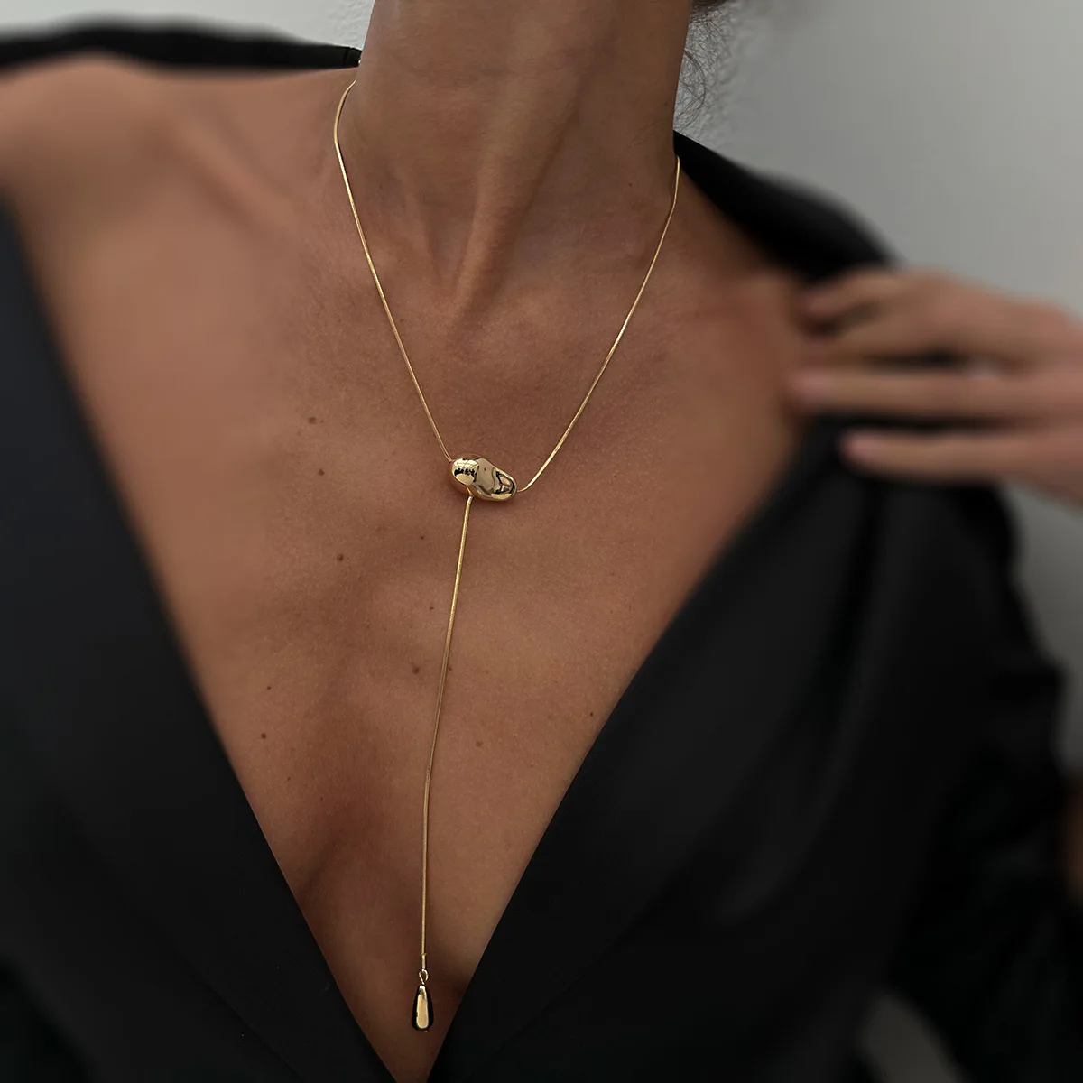 Y Shape Tassel Necklace for Women Long Irregular Geometric Water Drop Pendant  Flowing Chain Metal