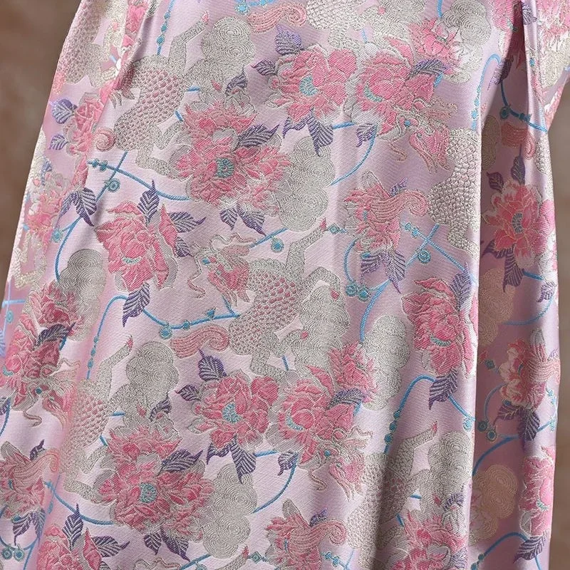 ผ้าซาตินทอลายดอกไม้เนื้อเบา ทอลายแจ็คการ์ดสองด้าน สำหรับเสื้อผ้าสไตล์เรโทรและเสื้อผ้าหรูหรา