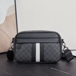 Yeni moda erkek Crossbody çanta şerit çiçek baskı omuz askılı postacı çantaları erkekler için lüks tasarım Crossbody çanta erkek çanta