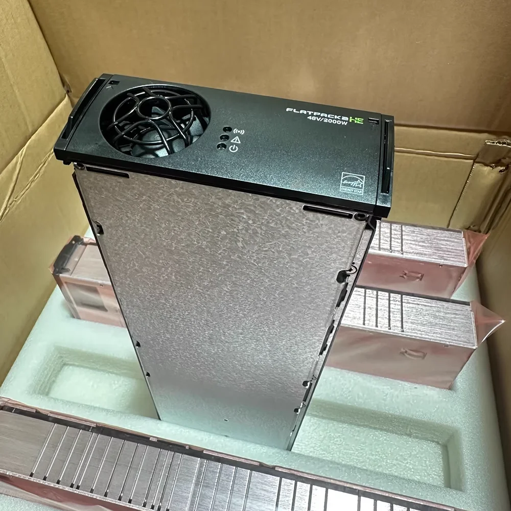 

Communication Power Module FLATPACK2 48V 2000 HE 241115.105