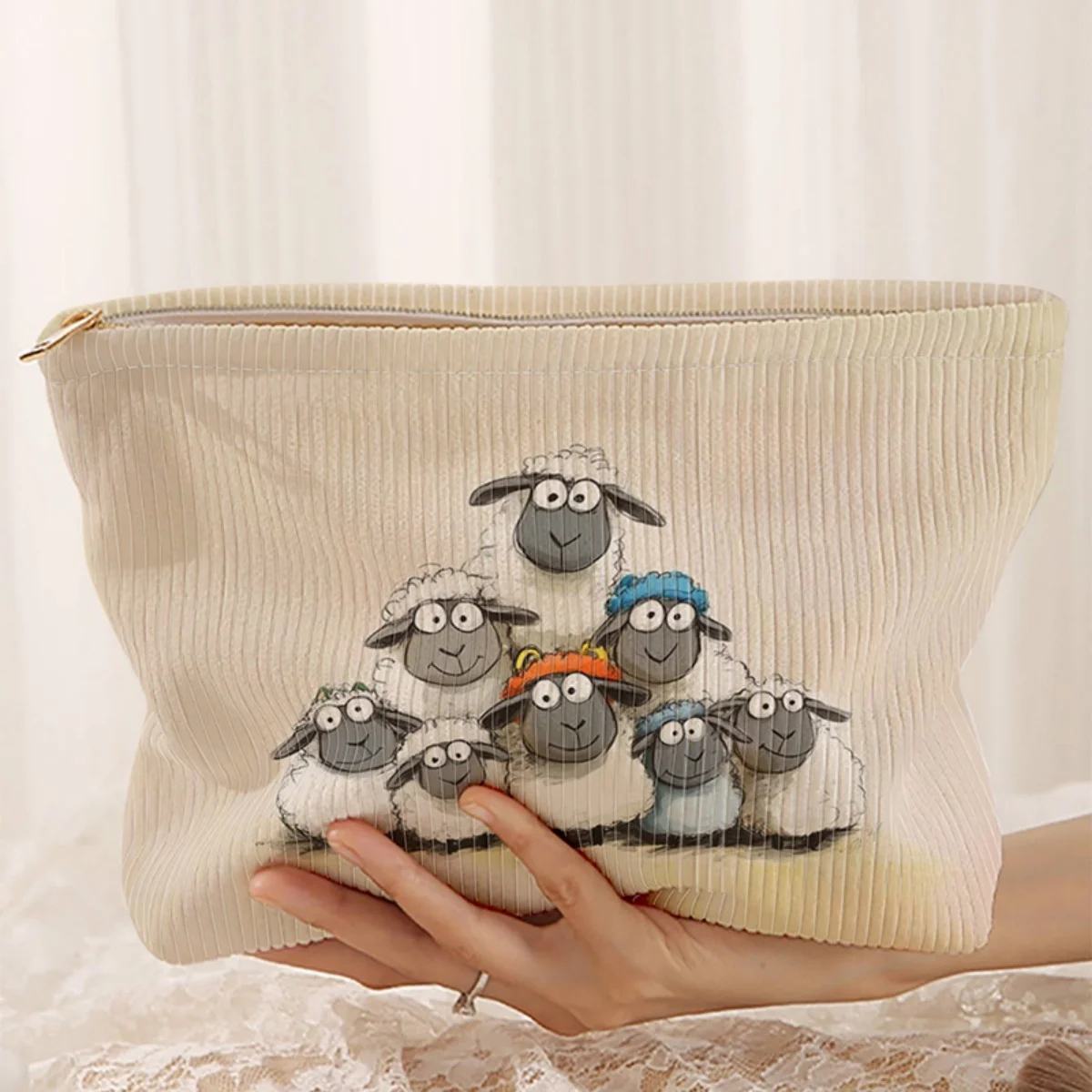 Bolsa de maquillaje de pana con estampado de ovejas, caja de almacenamiento ligera con cremallera, bolsa multifuncional con forro, utilizada para guardar cosméticos