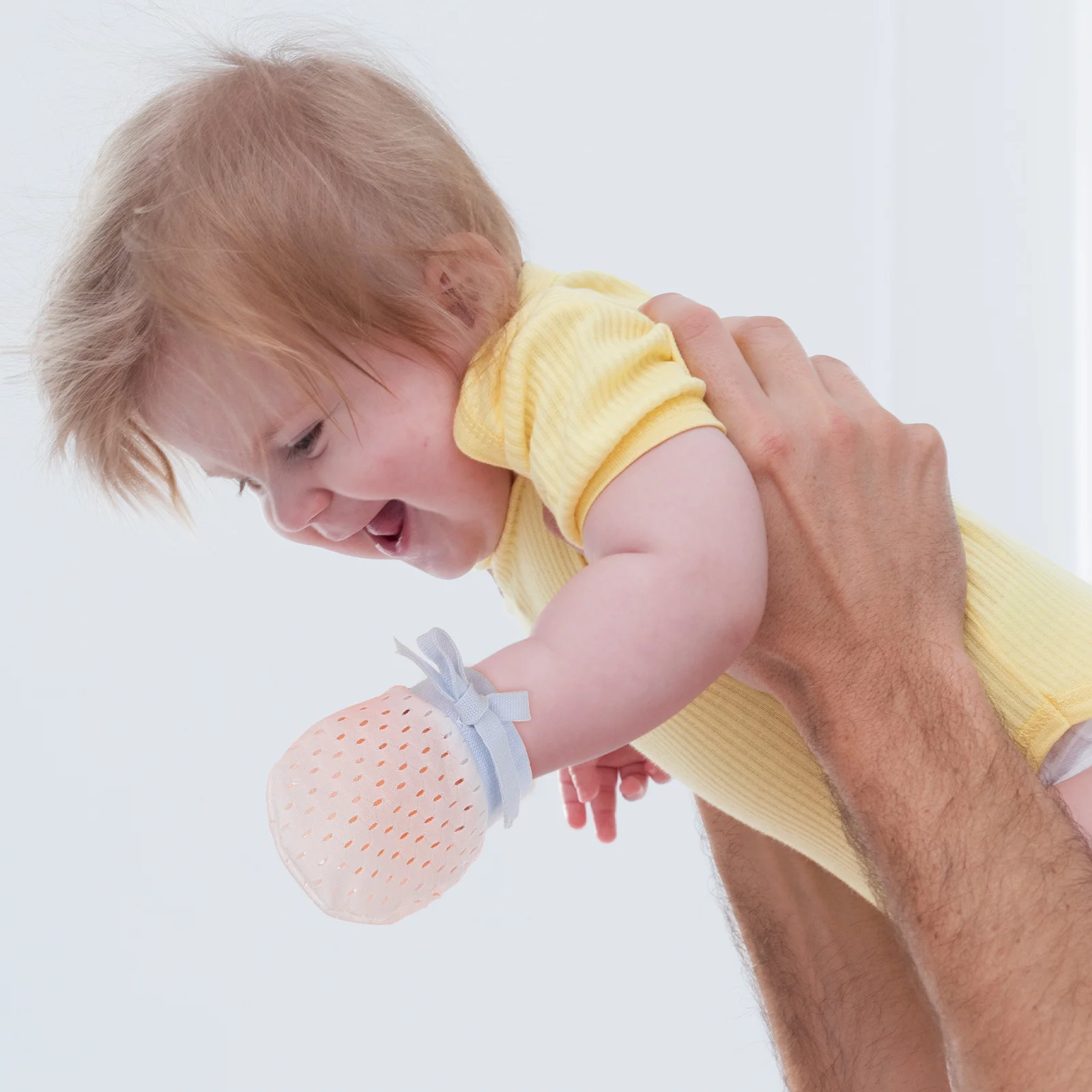 

1 пара детских перчаток-человечков из мягкой дышащей ткани на шнурке для новорожденных, защита рук от царапин, безопасные перчатки