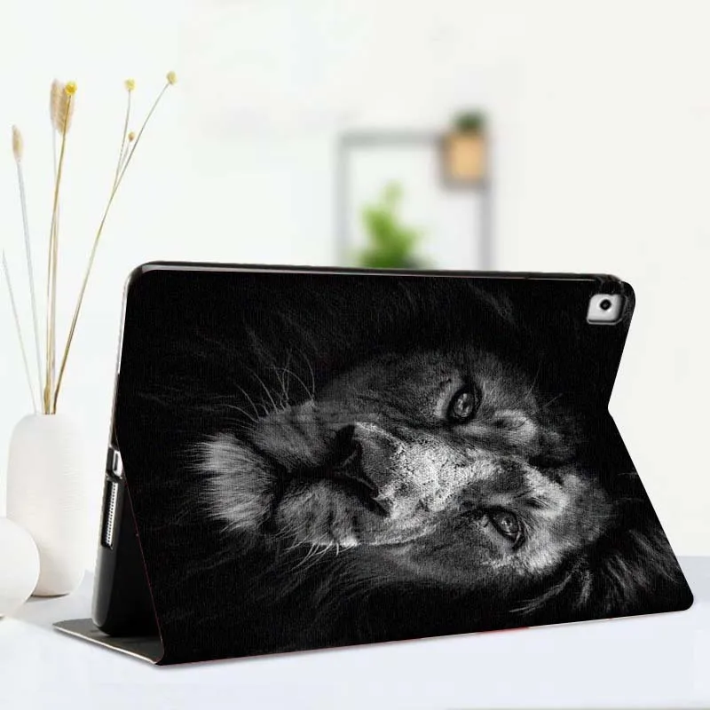 Sad Lion Covering Face Tablet Case For Apple iPad Air Pro mini 1 2 3 4 5 6 7 8 9 11 M2 M3 M5 M4 5th 6th 7th 10th 11th Gift
